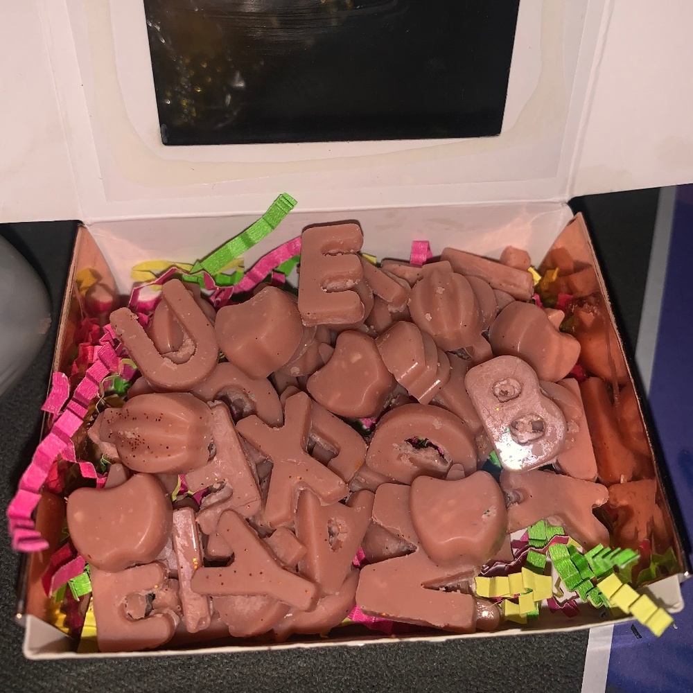 Cheers to a great year ahead! Teacher’s Gift wax melts